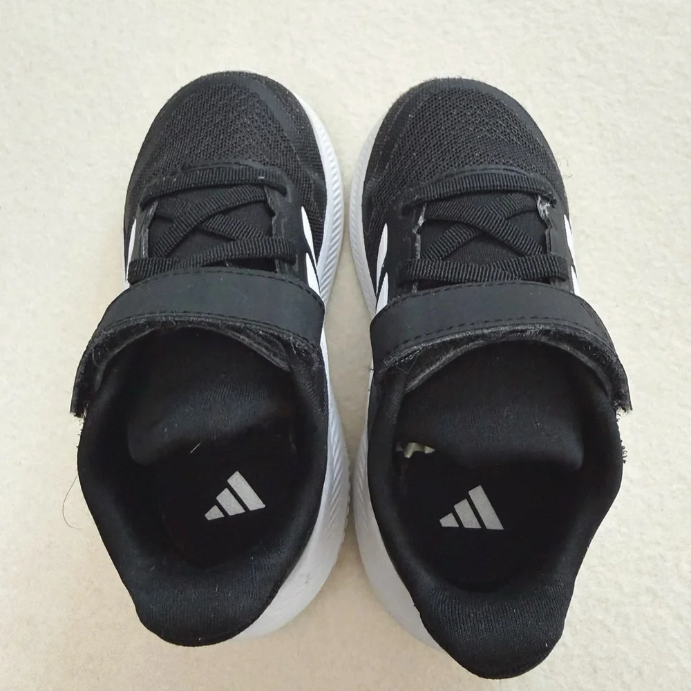 Adidas Runfalcon 5 Kids Black White Cloudfoam Sneakers Easy On Shoes Trainer 7 - Picture 3 of 16